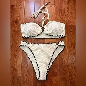 SHEIN Textured White and Black Bikini Set